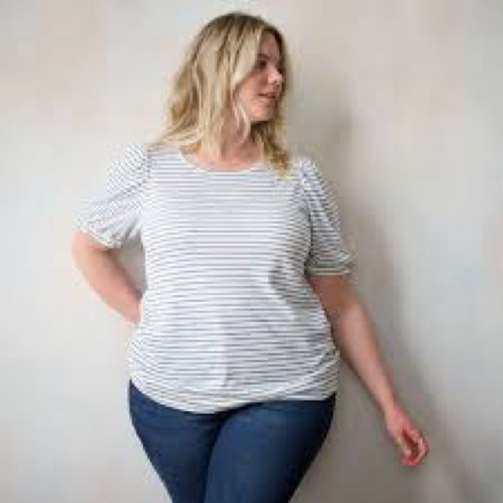 NWT LC Lauren Conrad Blue and White Blouse with 3/4 Sleeves